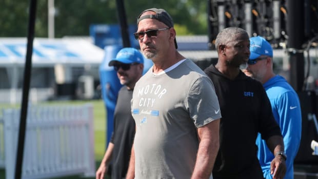 Detroit Lions Special Assistant Chris Spielman